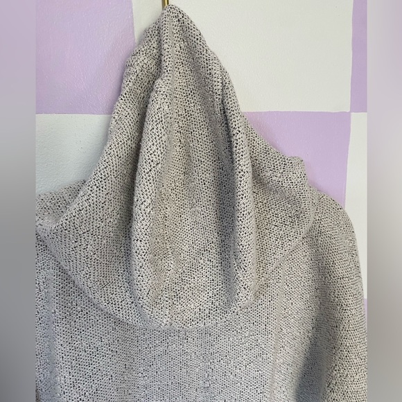 Drop shoulder Hooded Sweater - Picture 4 of 7